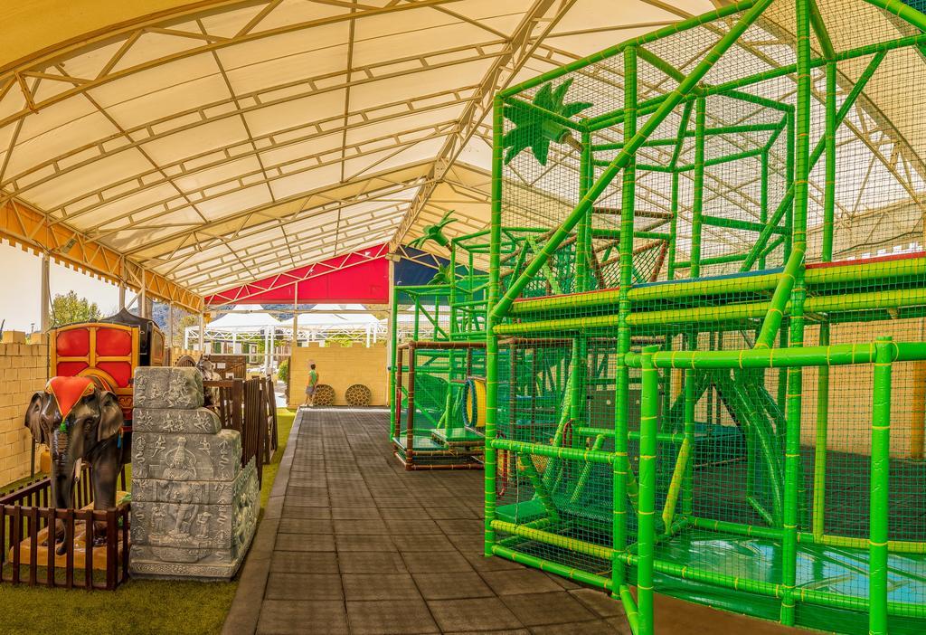 Magic Robin Hood Resort